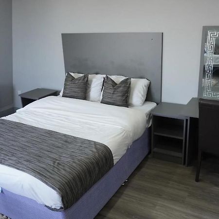 Roshni Hotel Southall Esterno foto